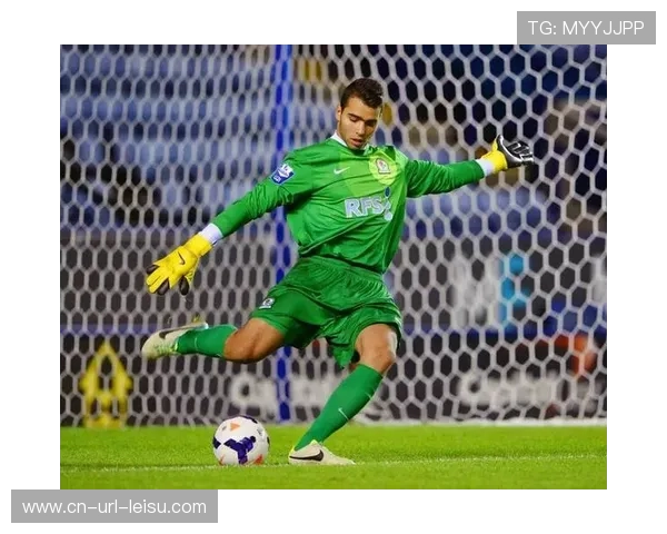 英超金手套竞争激烈，拉亚13场零封领跑